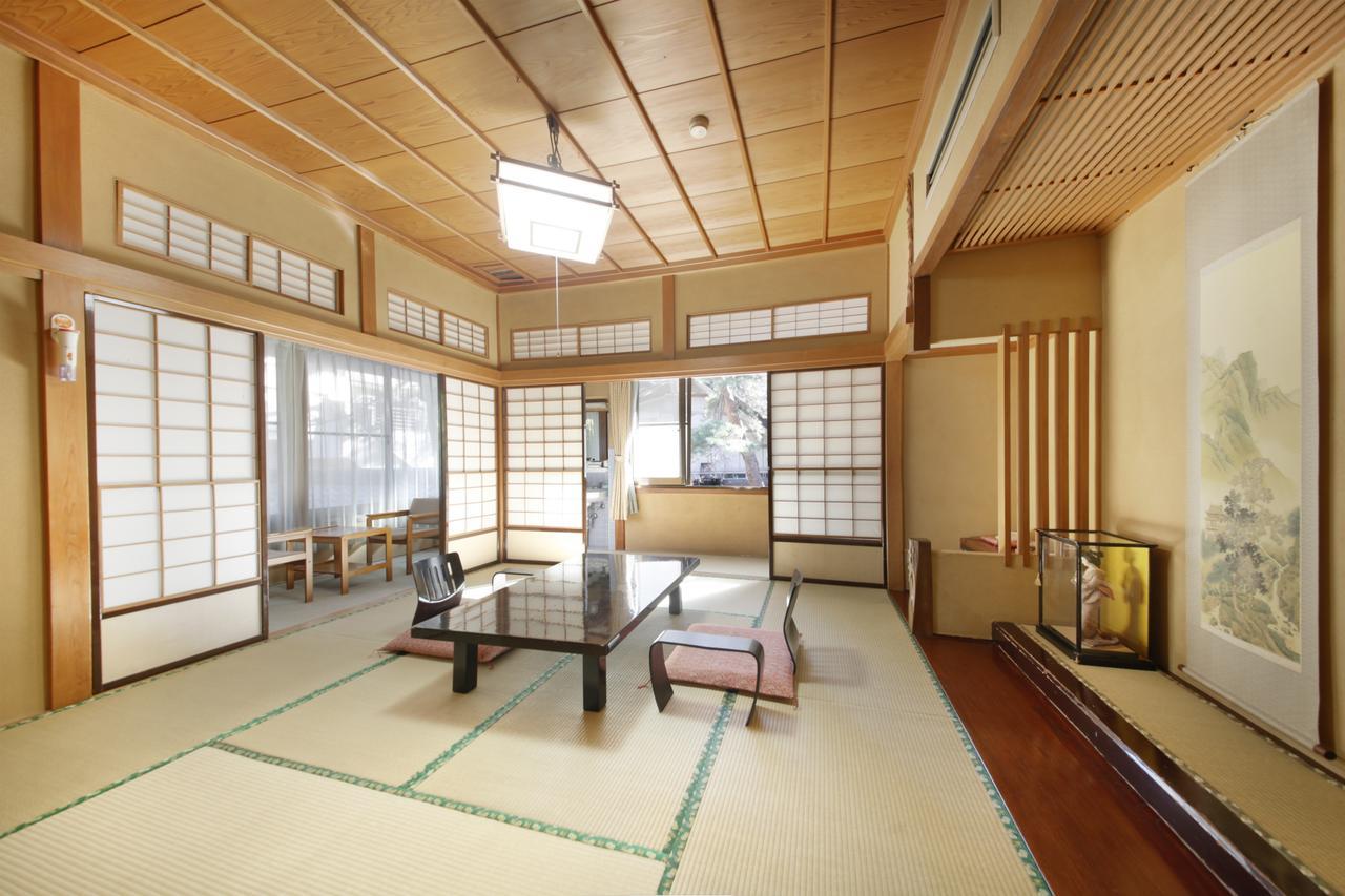 Shimobe Hotel Minobu Eksteriør bilde