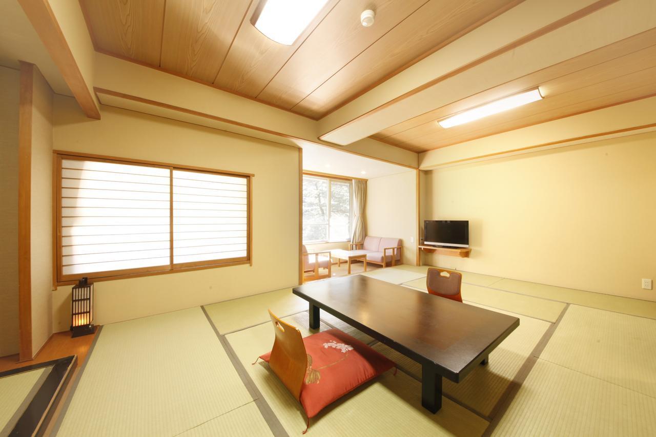 Shimobe Hotel Minobu Eksteriør bilde